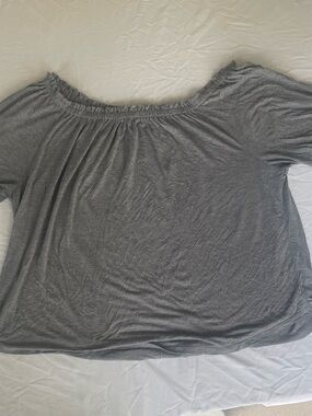 Women's Off-Shoulder Relaxed Tunic Top in Grey